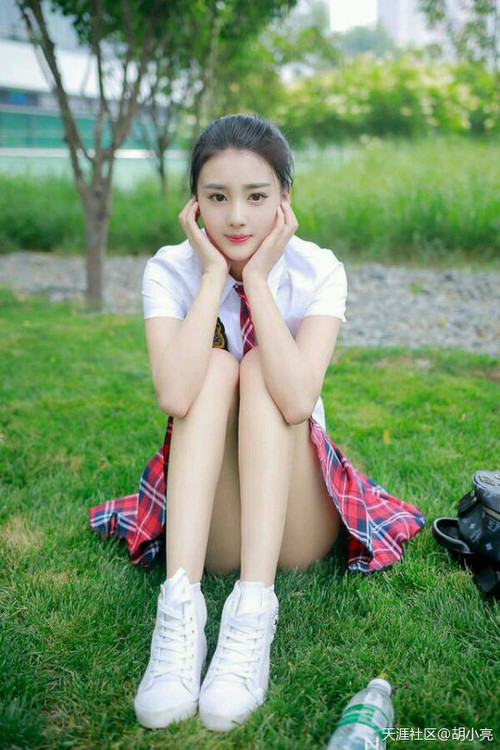 两场相隔万里的对话，广东与詹姆斯如何在巅峰时刻演绎唯一性